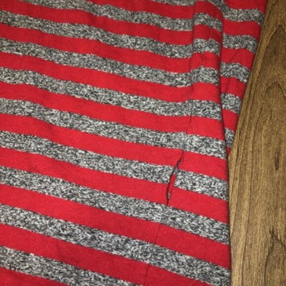 GUESS Originals T-Shirt Medium Red Gray Striped Logo Graphic Short Sleeve Mens - Picture 7 of 10
